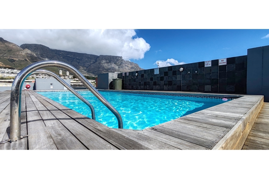 1 Bedroom Property for Sale in Zonnebloem Western Cape